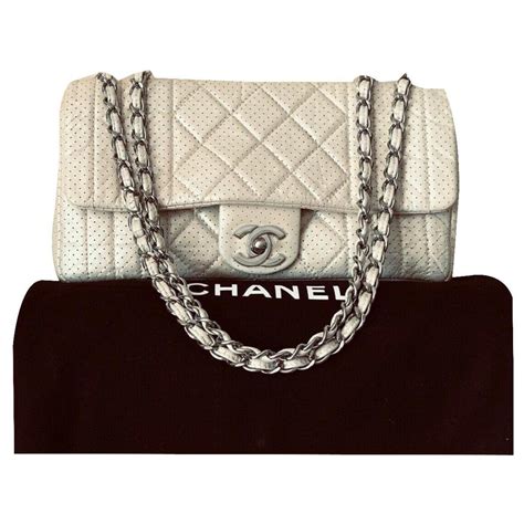 chanel timeless classic medium